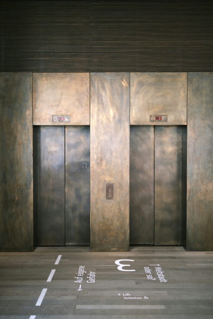 marcus ganahl 6klyd cufhc unsplash